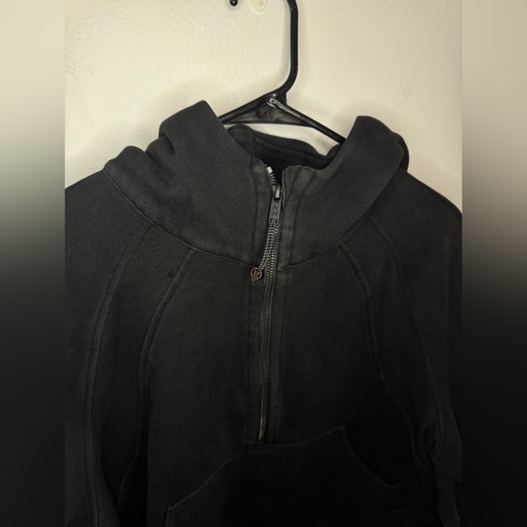 Pre-Owned MD/LG Lululemon Scuba Oversized Half-Zip Hoodie in Black - Picture 4 of 12